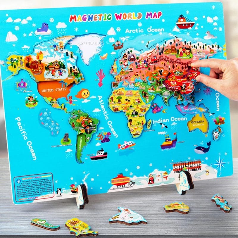 Puzzle Educativ Magnetic din Lemn, Harta Lumii, Invatare Interactiva pentru Copii peste 3 Ani, 143 Piese, 44.2x34.7 Cm - LUDIRO