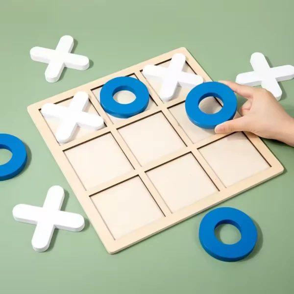 Joc X și 0 din Lemn, Tablă Tic-Tac-Toe 30×30 cm, Culori Aleatorii 3+ ani - LUDIRO