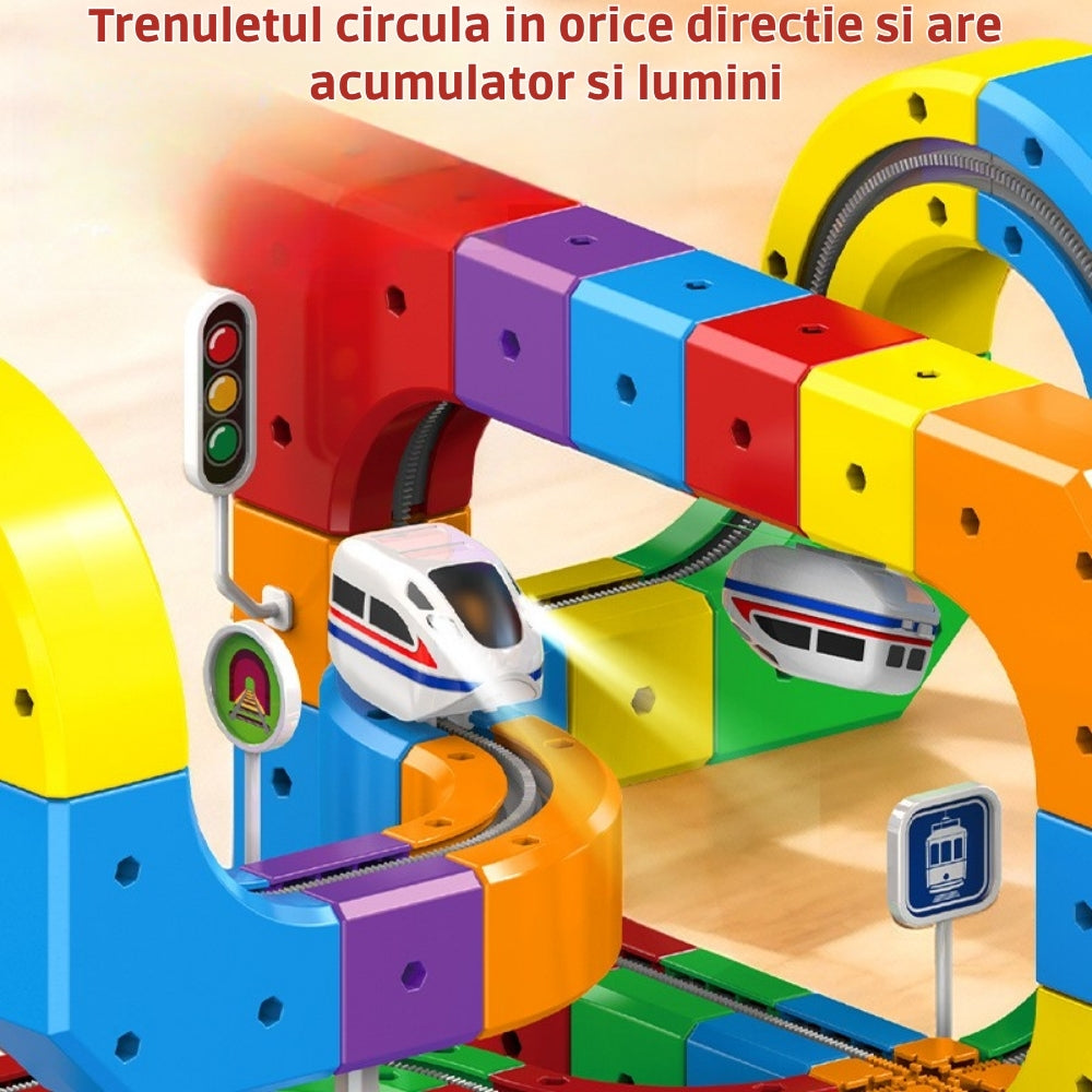 Circuit Trenuleț Electric 3D, Set Construcție Interactiv Cube Track, 123 Piese, Tren cu Acumulator USB și Lumini, Semne de Circulație, +3 Ani - LUDIRO