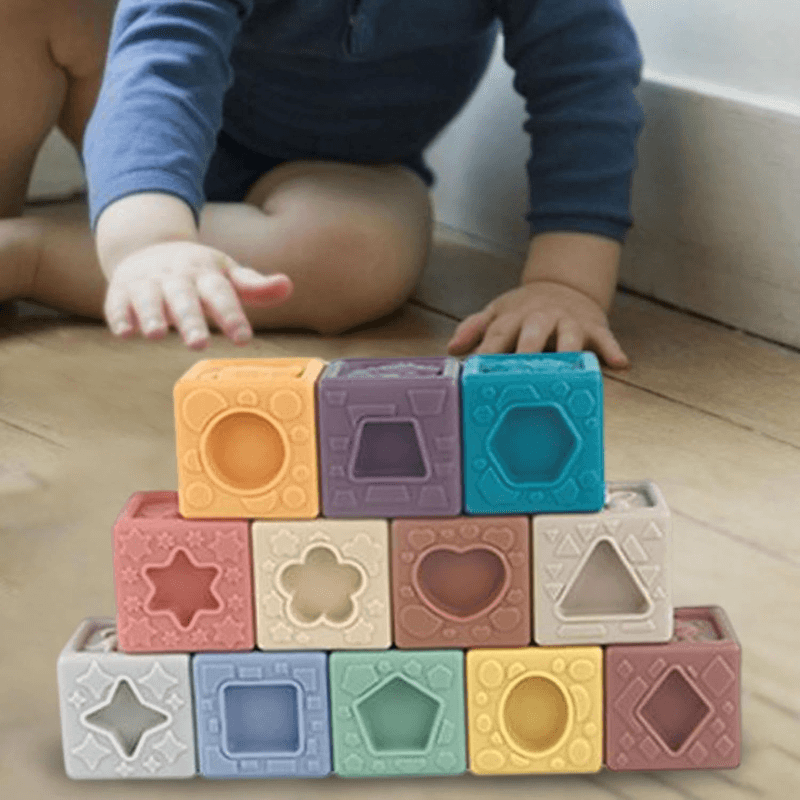 Set Educativ 12 Cuburi Senzoriale din Silicon Ludiro, Numere si Forme, Stivuire Bebelusi +6 Luni - LUDIRO