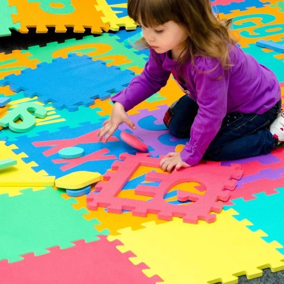 Resigilat - Covor din Spuma pentru Copii, Puzzle Multicolor, 9 Piese, Termoizolant si Moale, 90x90 Cm - LUDIRO