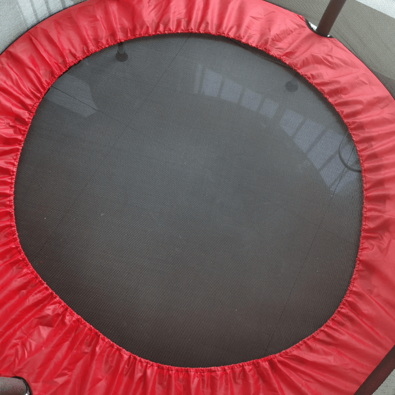 Resigilat - Trambulina pentru Copii 3-7 Ani LUDIRO, Plasa de Siguranta, Diametru 140 Cm, Inaltime 125 Cm, Joaca Distractiva pentru Interior si Exterior, Rosu - LUDIRO