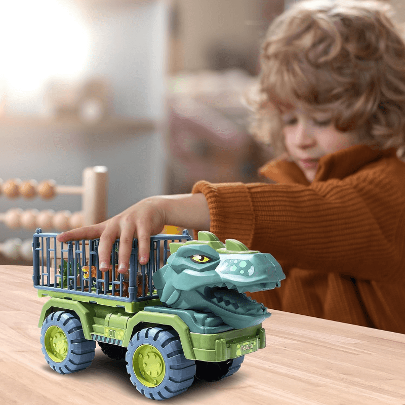 LUDIRO – Exemplu de joacă la masă cu camionul dinozaur