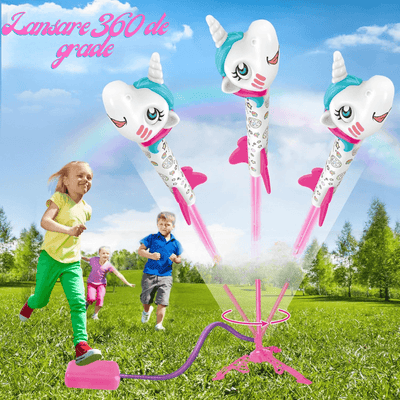 Set Unicorn din spumă cu pompă de picior, prezentat în parc