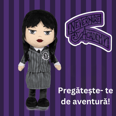 Jucărie de Pluș Wednesday Addams, Uniforma Nevermore Academy (27 cm), Păpușă de Colecție Premium cu Detalii Realiste, în Cutie Formă de Sicriu - Play by Play